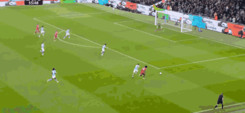 加拿大28开奖结果-瓜帅跌倒塔帅吃饱！哈兰德梦游0射正，曼城2-2森林冠军渐行渐远